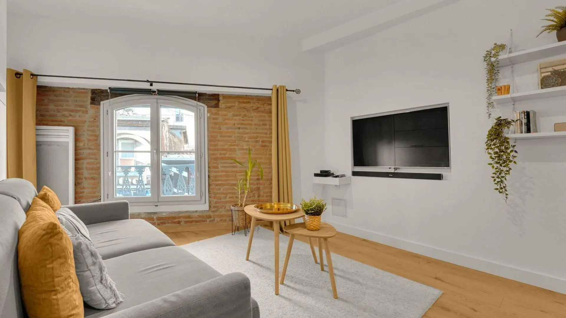 Le Floral - Cosy Studio Climatise Avec Parking Prive Et Netflix Toulouse France