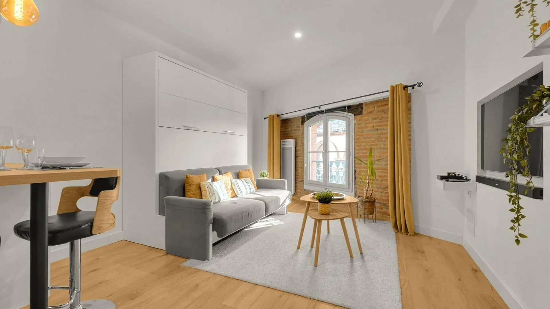 Le Floral - Cosy Studio Climatise Avec Parking Prive Et Netflix Toulouse
